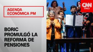 Presidente Boric promulgó la reforma de pensiones